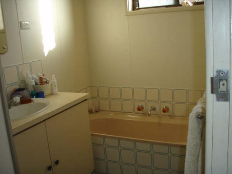 14 A Tuckey Court, Carnarvon WA 6701