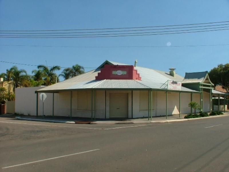 18 Francis Street, Carnarvon WA 6701