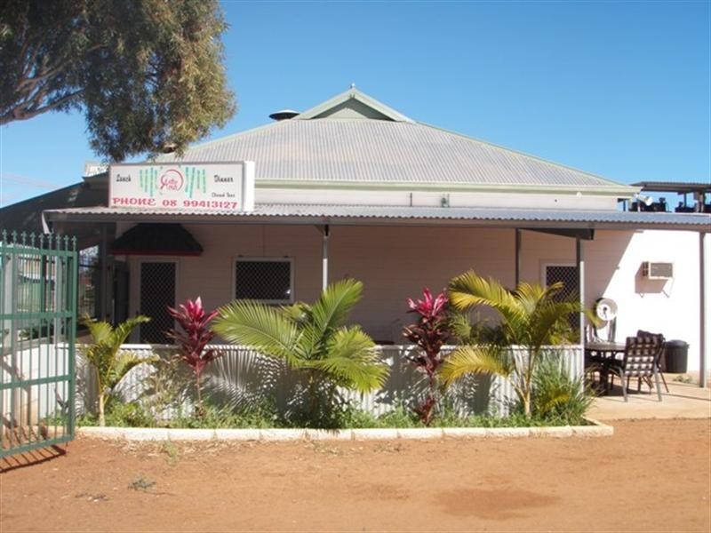 18 Francis Street, Carnarvon WA 6701