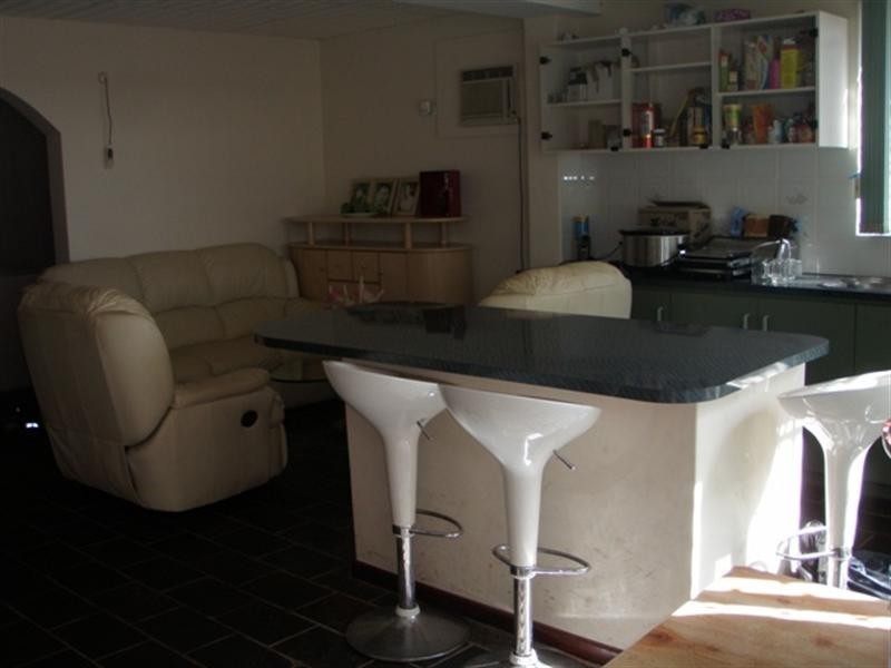 18 Francis Street, Carnarvon WA 6701