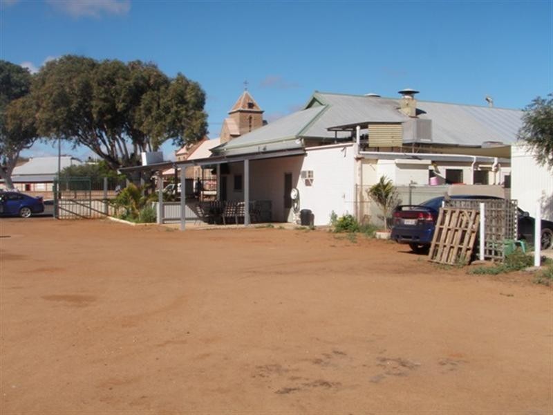 18 Francis Street, Carnarvon WA 6701