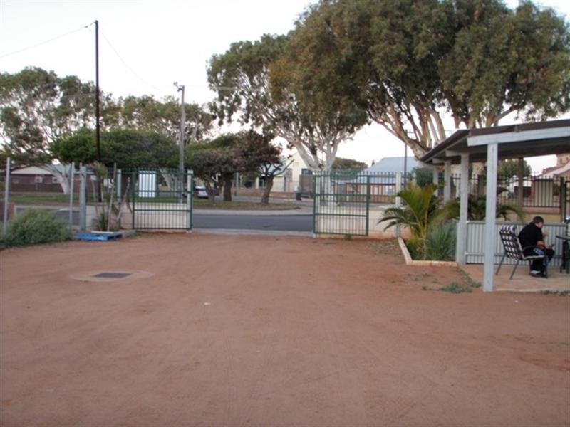 18 Francis Street, Carnarvon WA 6701