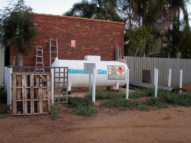 18 Francis Street, Carnarvon WA 6701