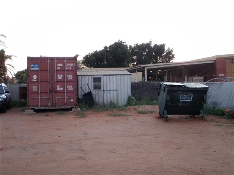 18 Francis Street, Carnarvon WA 6701