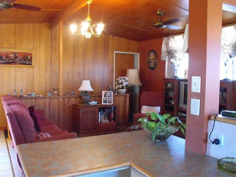 5 Johnston Street, Carnarvon WA 6701