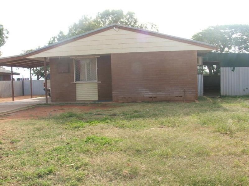 21 Tonkin Crescent, Carnarvon WA 6701