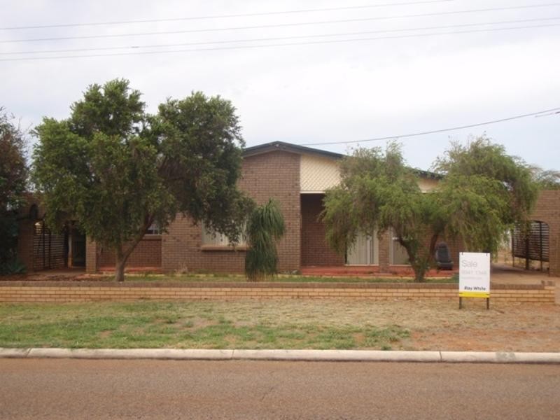 3 Kempton Way, Carnarvon WA 6701