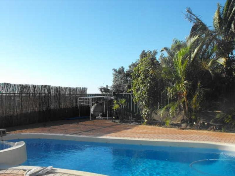 10 Craggs Court, Carnarvon WA 6701