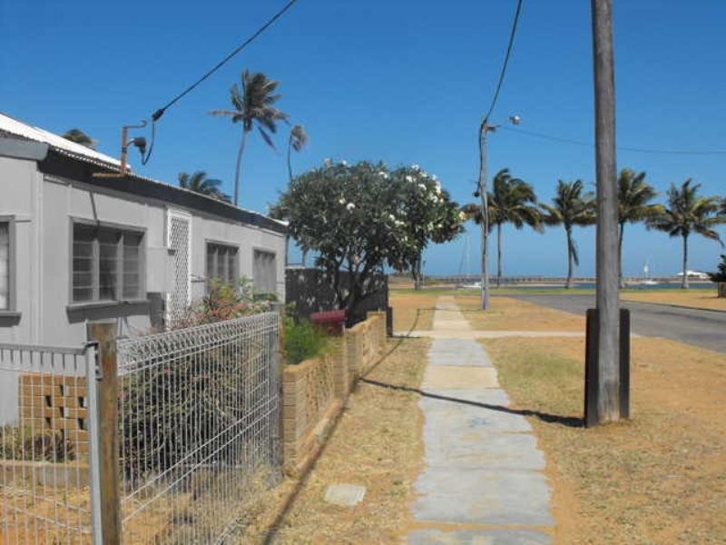 6 Crowther Street, Carnarvon WA 6701