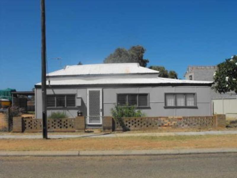 6 Crowther Street, Carnarvon WA 6701