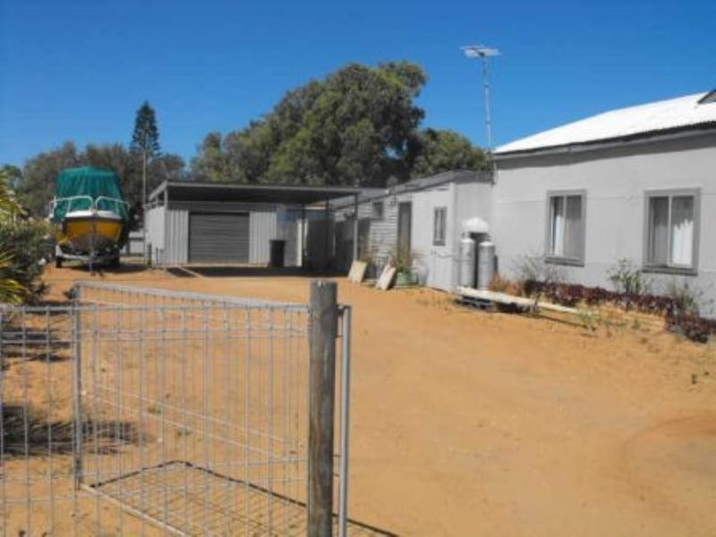 6 Crowther Street, Carnarvon WA 6701