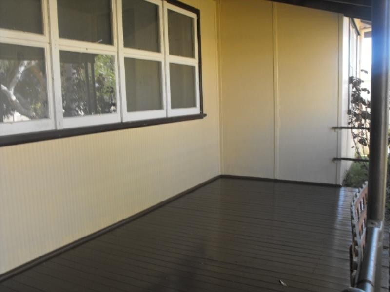 4 Hammond Street, Carnarvon WA 6701