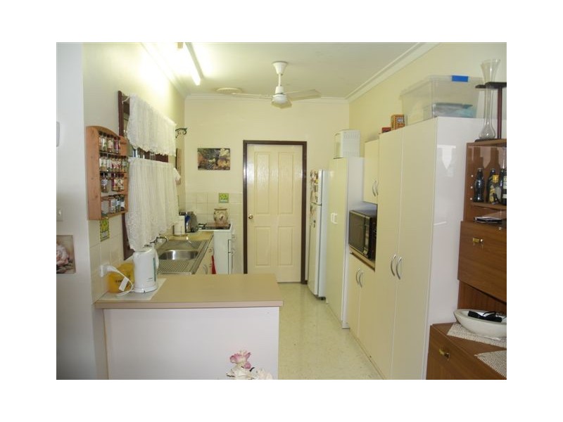 Unit 1, 11 Fane Crescent, Carnarvon WA 6701