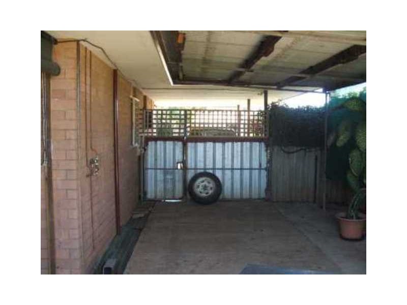 Unit 1, 11 Fane Crescent, Carnarvon WA 6701