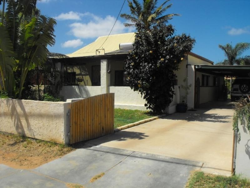 10 Crowther Street, Carnarvon WA 6701