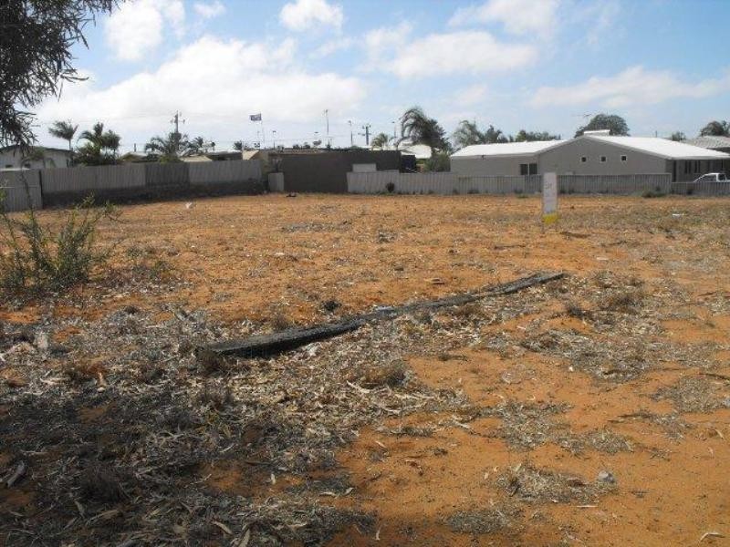 14 Gooch Street, Carnarvon WA 6701