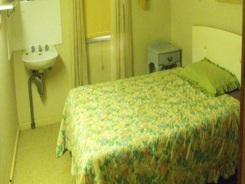 73 Cleaver Street, Carnarvon WA 6701