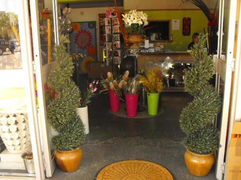 Stephanies Flowers and Gifts, Carnarvon WA 6701