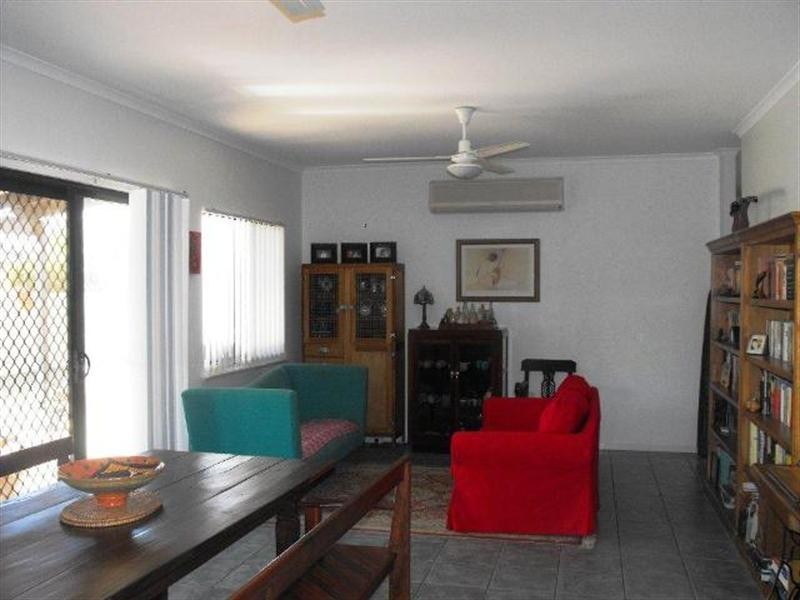 14 Mindirra Crescent, Carnarvon WA 6701