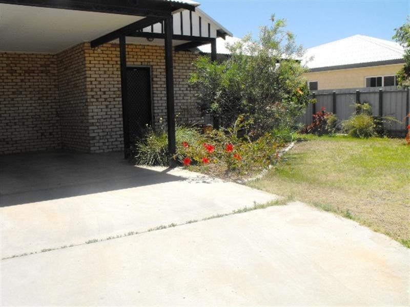 14 Mindirra Crescent, Carnarvon WA 6701