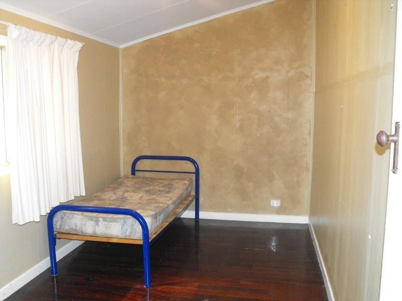 9 Crosslands Street, Carnarvon WA 6701