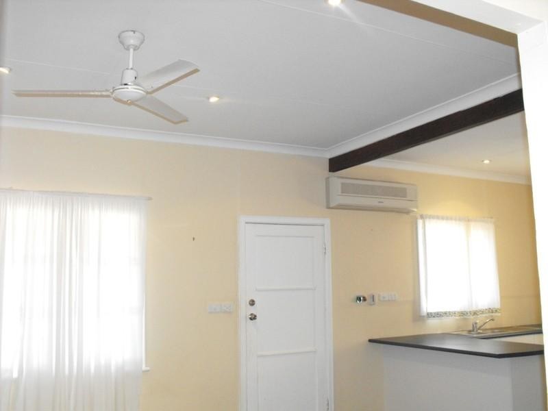 9 Crosslands Street, Carnarvon WA 6701