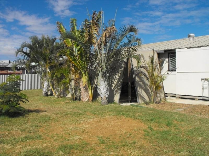 9 Crosslands Street, Carnarvon WA 6701