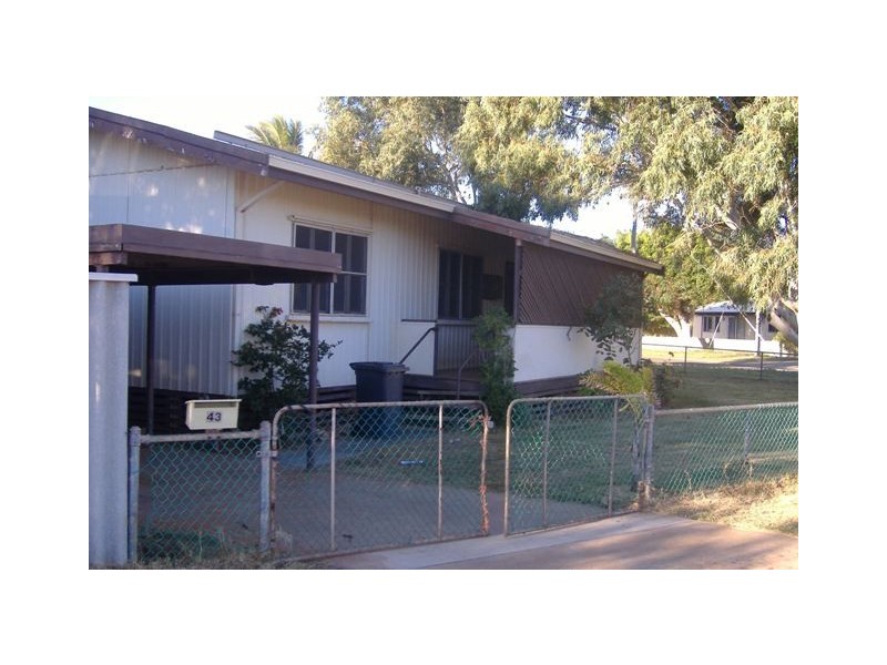 43 Crowther Street, Carnarvon WA 6701