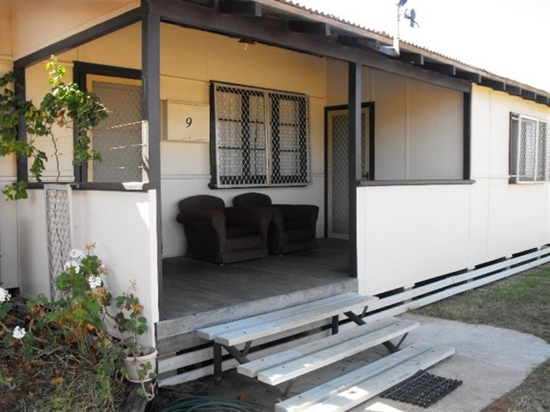9 Crossland Street, Carnarvon WA 6701