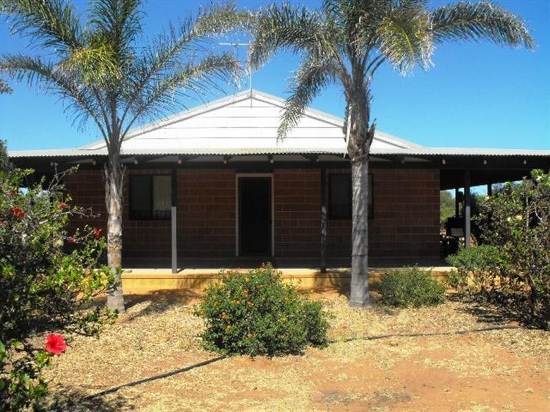 18 Glaris Street, Carnarvon WA 6701