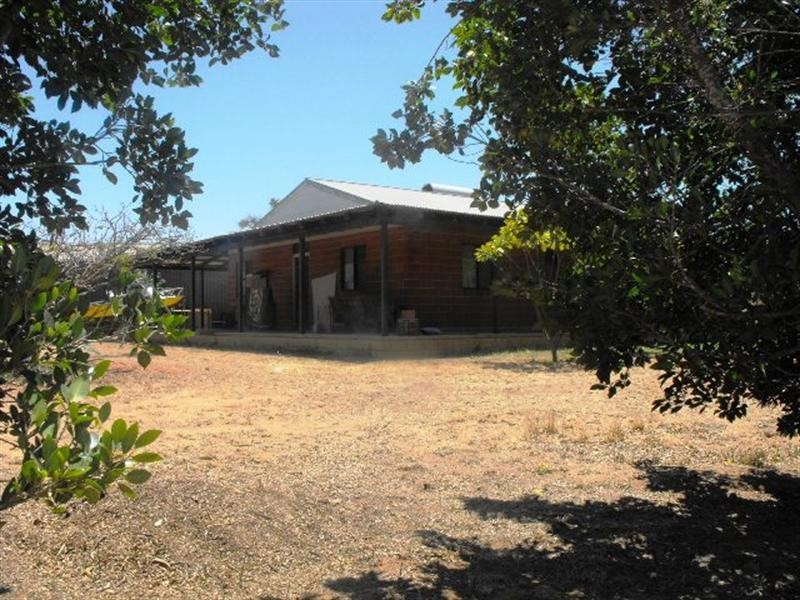 18 Glaris Street, Carnarvon WA 6701