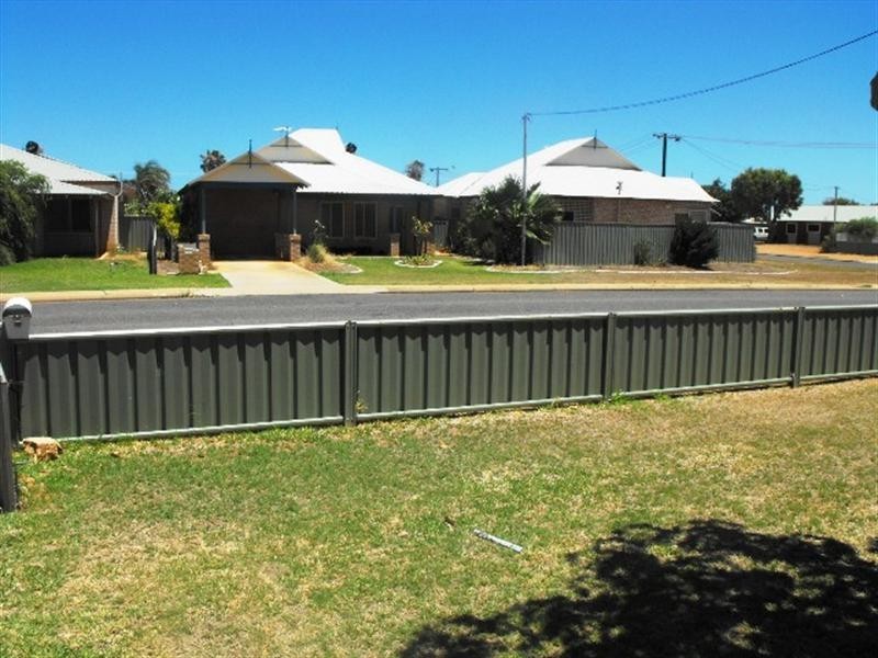 32 Granberry Drive, Carnarvon WA 6701