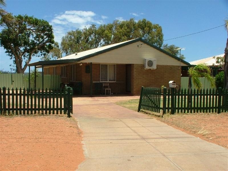 17 Fane Crescent, Carnarvon WA 6701