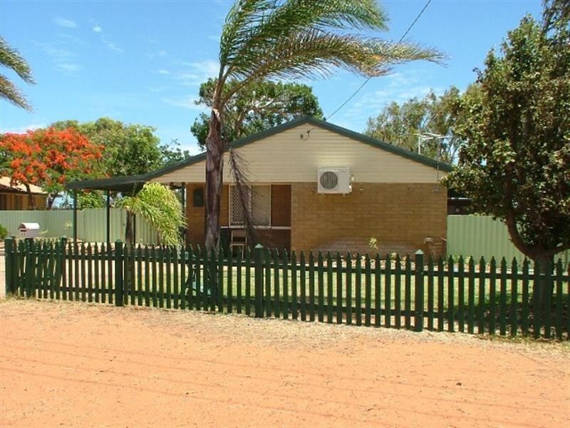 17 Fane Crescent, Carnarvon WA 6701