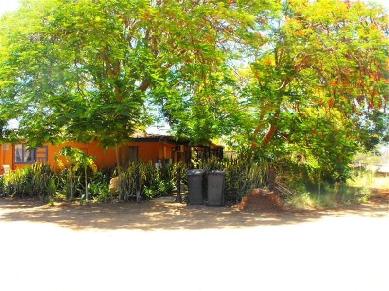 626 South River Road, Carnarvon WA 6701