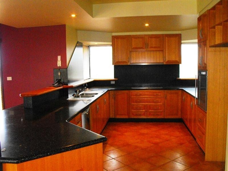 2 Mindirra Crescent, Carnarvon WA 6701