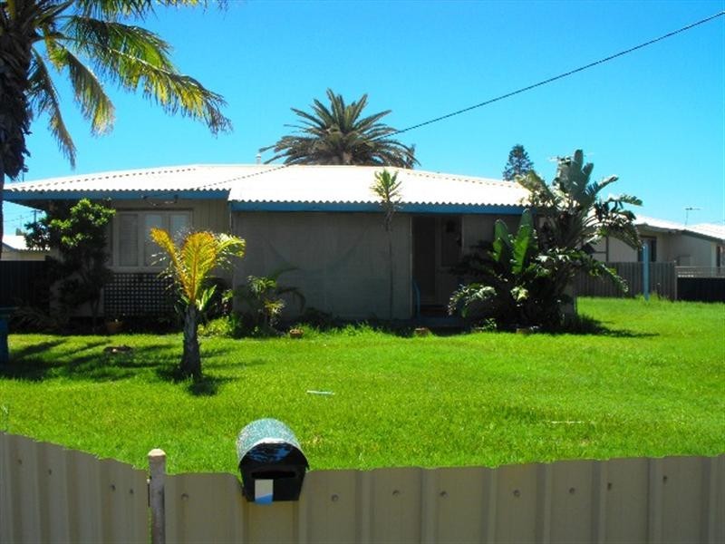 49 Crowther Street, Carnarvon WA 6701