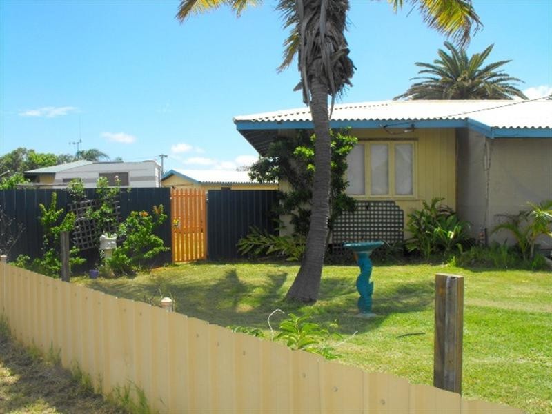 49 Crowther Street, Carnarvon WA 6701