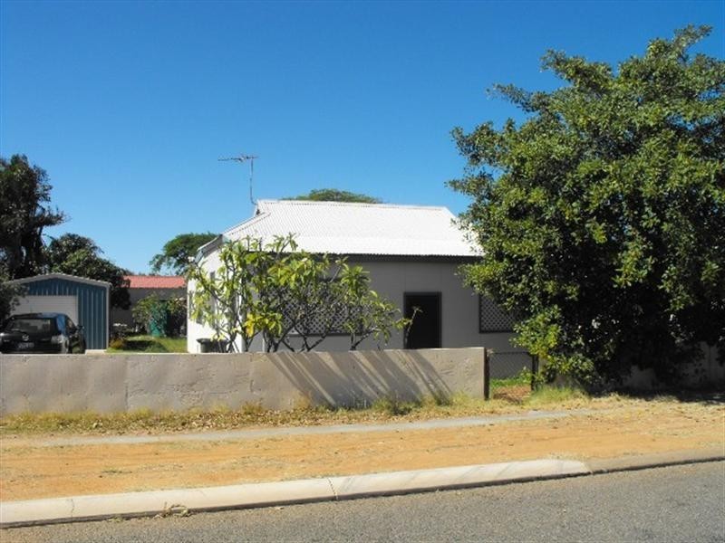 61 Cleaver Street, Carnarvon WA 6701