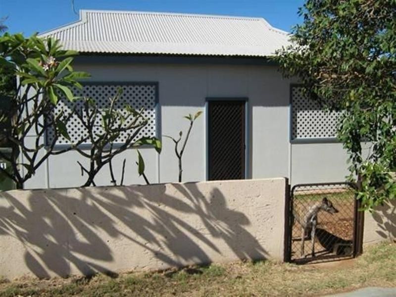 61 Cleaver Street, Carnarvon WA 6701