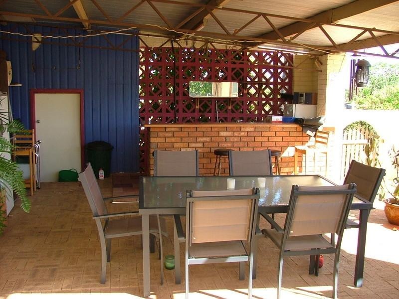 5 Fleming Street, East Carnarvon WA 6701