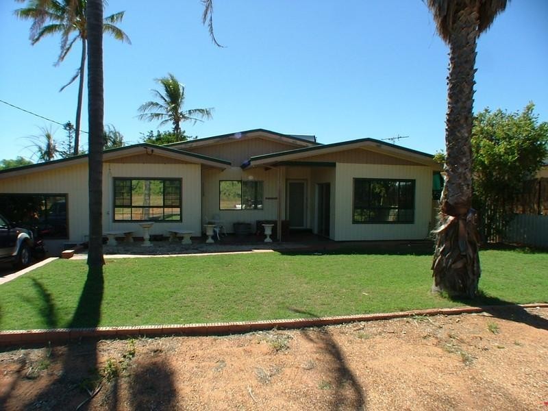 5 Fleming Street, East Carnarvon WA 6701