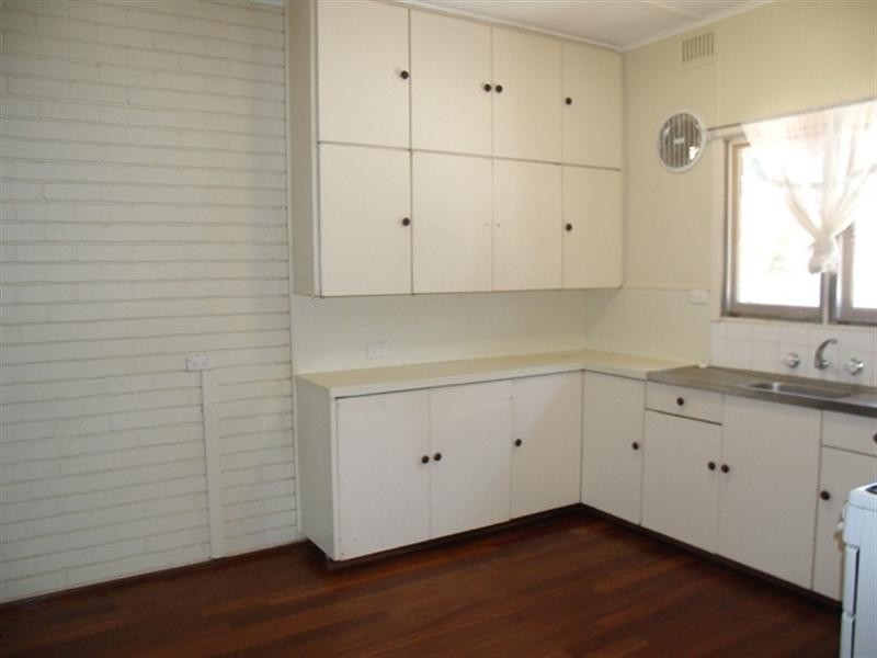 8A and B Hearn Place, Morgantown WA 6701