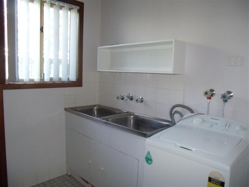 18 Meiklejohn Crescent, Carnarvon WA 6701