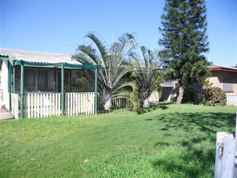 8 Lukis Place, Carnarvon WA 6701