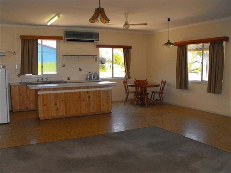 35 West Street, Carnarvon WA 6701