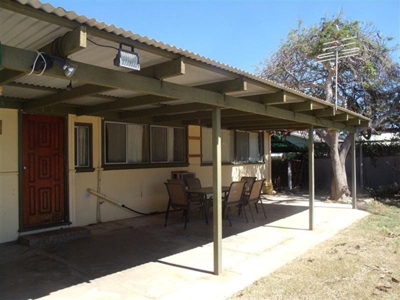 35 West Street, Carnarvon WA 6701