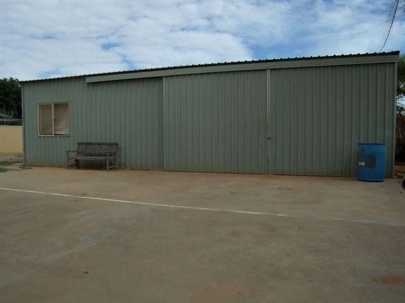 27 Dempster Road, Carnarvon WA 6701