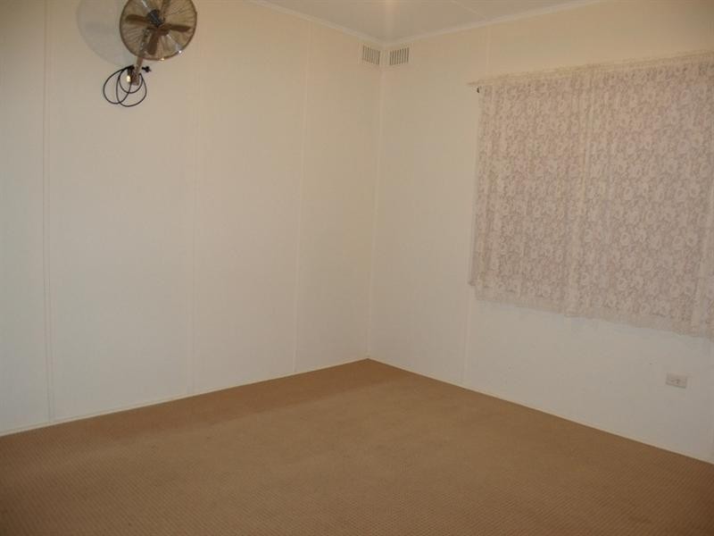 27 Dempster Road, Carnarvon WA 6701