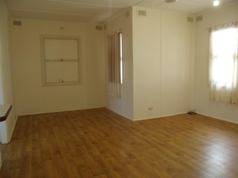 27 Dempster Road, Carnarvon WA 6701